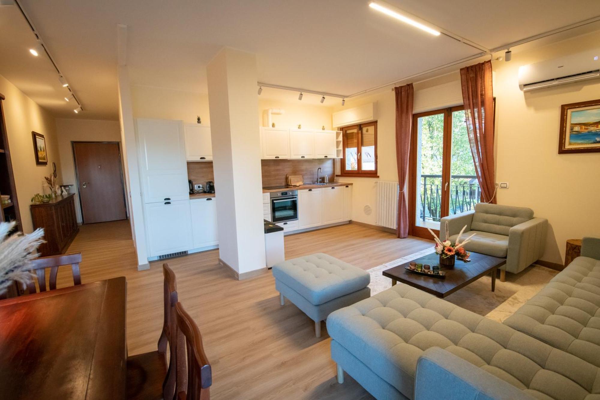 Residenza Lago Sereno Porto Ceresio Ngoại thất bức ảnh